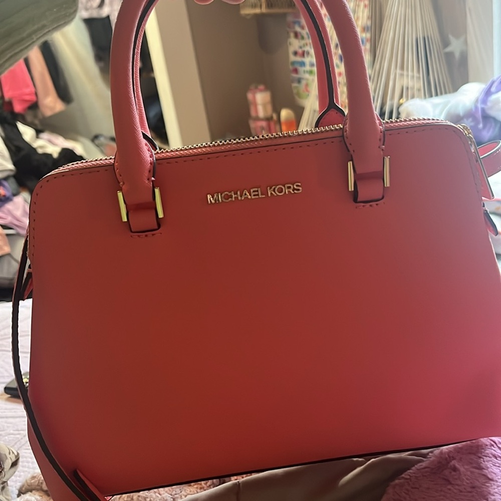 Michael kors purse in great condition